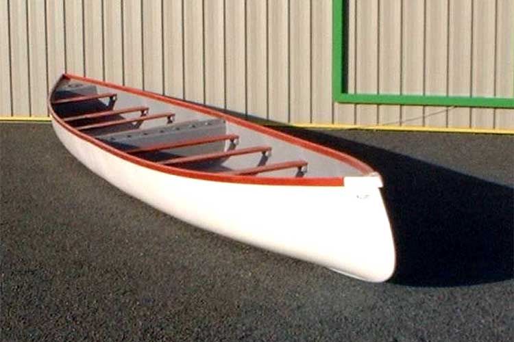 Canobus  Le canoë géant polyvalent | Saviboat bases nautiques de loisirs